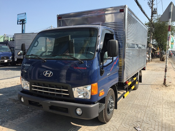 Xe tải Hyundai HD88 4,9 tấn thùng kín
