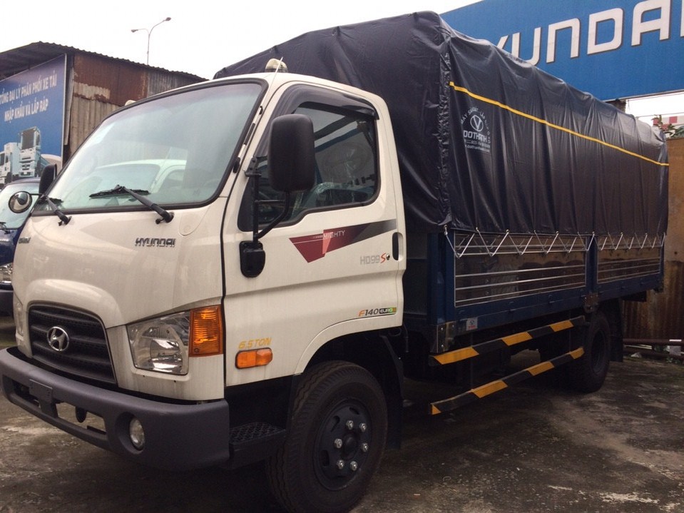 Xe tải Hyundai HD99S 6,5 tấn thùng bạt